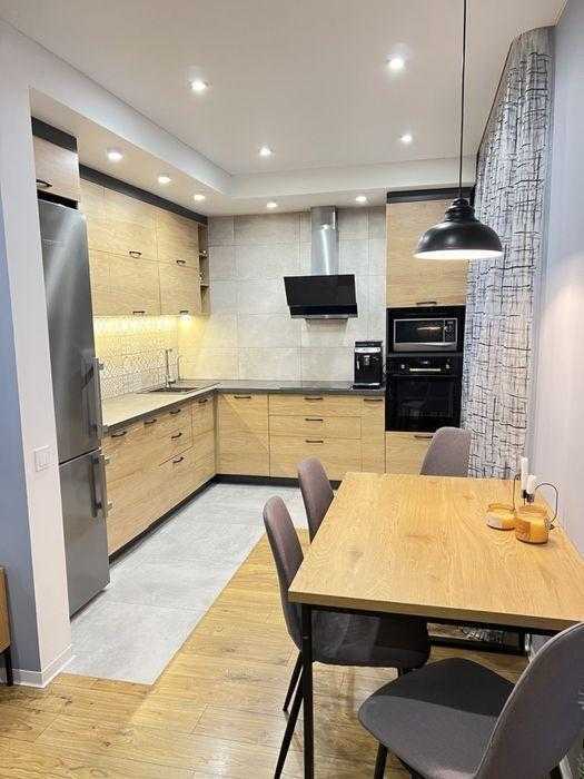 Продажа 2-комнатной квартиры 77 м², Вишняковская ул., 4