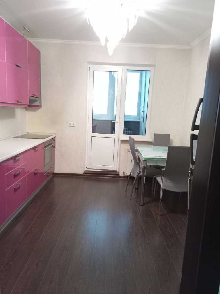 Аренда 1-комнатной квартиры 43 м², Урловская ул., 30