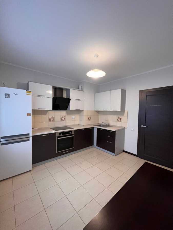 Продажа 2-комнатной квартиры 72 м², Сергея Данченко ул., 5