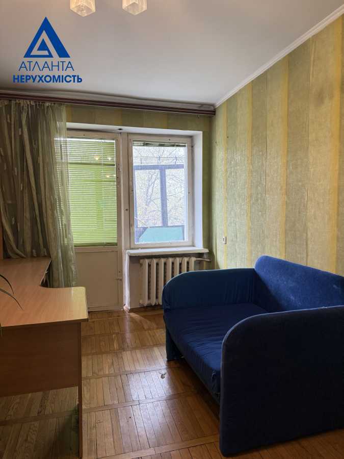 Продажа 3-комнатной квартиры 63.3 м², Молодежи просп.
