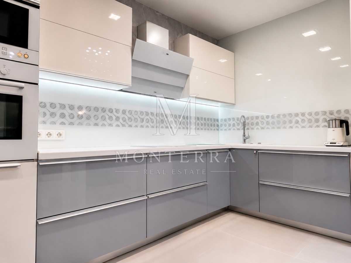 Продажа 2-комнатной квартиры 95.5 м², Вышгородская ул., 45/4