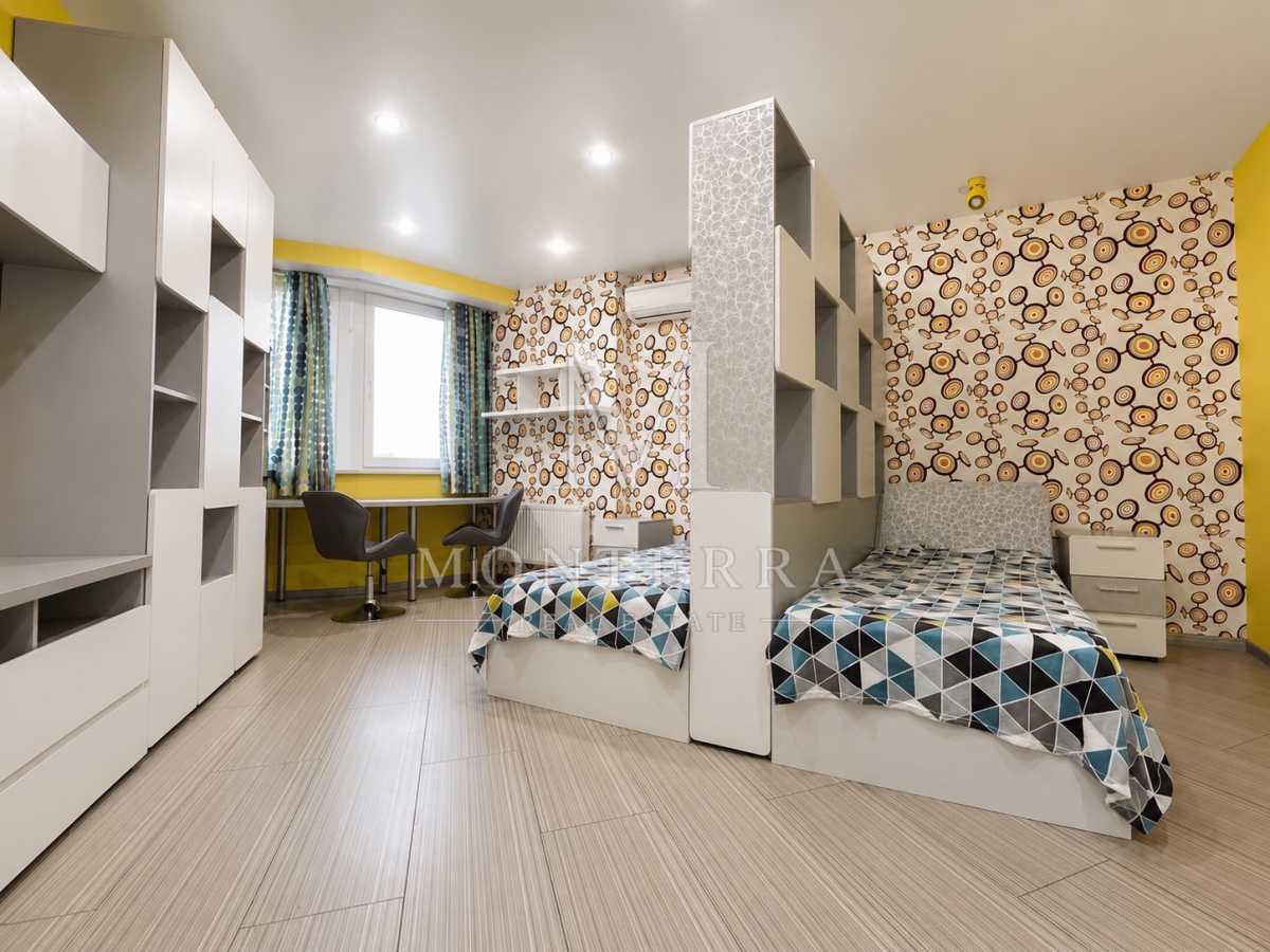 Продажа 2-комнатной квартиры 95.5 м², Вышгородская ул., 45/4