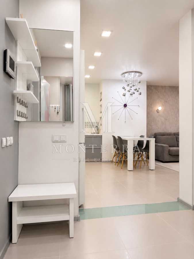 Продажа 2-комнатной квартиры 95.5 м², Вышгородская ул., 45/4