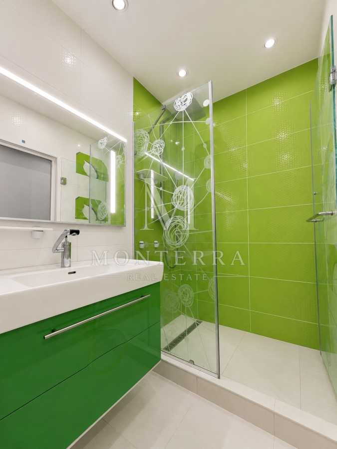 Продажа 2-комнатной квартиры 95.5 м², Вышгородская ул., 45/4