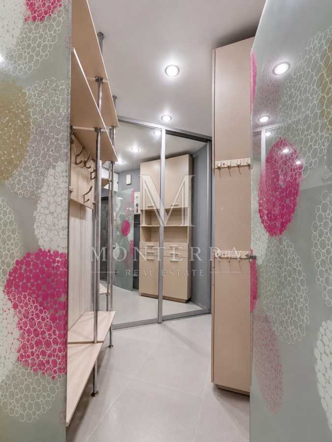 Продажа 2-комнатной квартиры 95.5 м², Вышгородская ул., 45/4