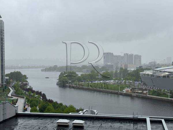 Продажа 2-комнатной квартиры 85 м², Днепровская наб., 14А