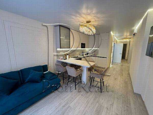 Продаж 2-кімнатної квартири 76 м², Причальна вул., 14