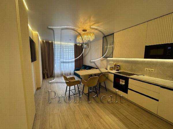 Продаж 2-кімнатної квартири 76 м², Причальна вул., 14