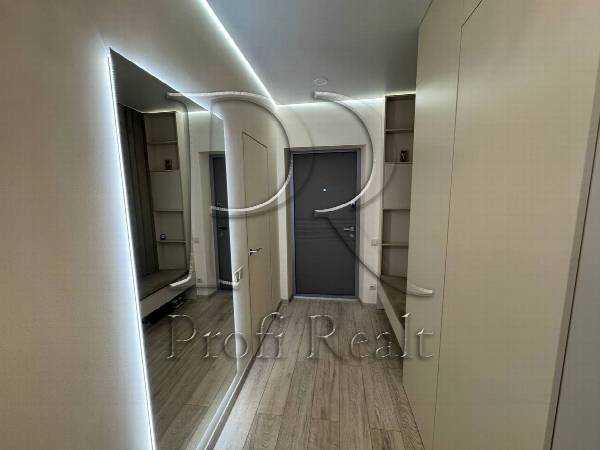 Продаж 2-кімнатної квартири 76 м², Причальна вул., 14