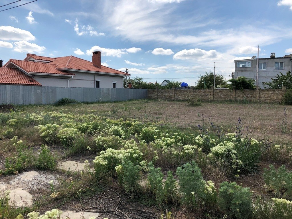 Продаж ділянки під індивідуальне житлове будівництво 9 соток