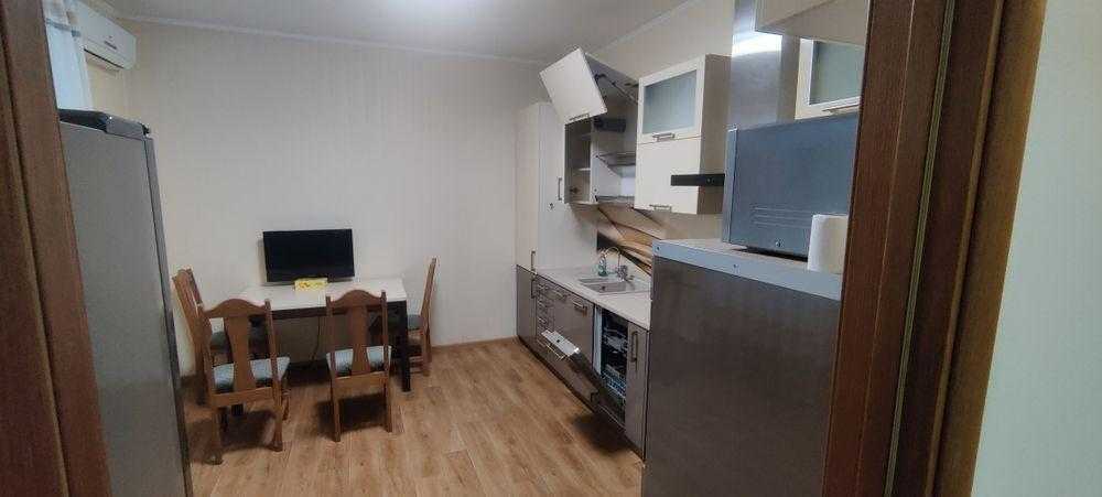 Продажа 2-комнатной квартиры 71.5 м², Краковская ул., 7
