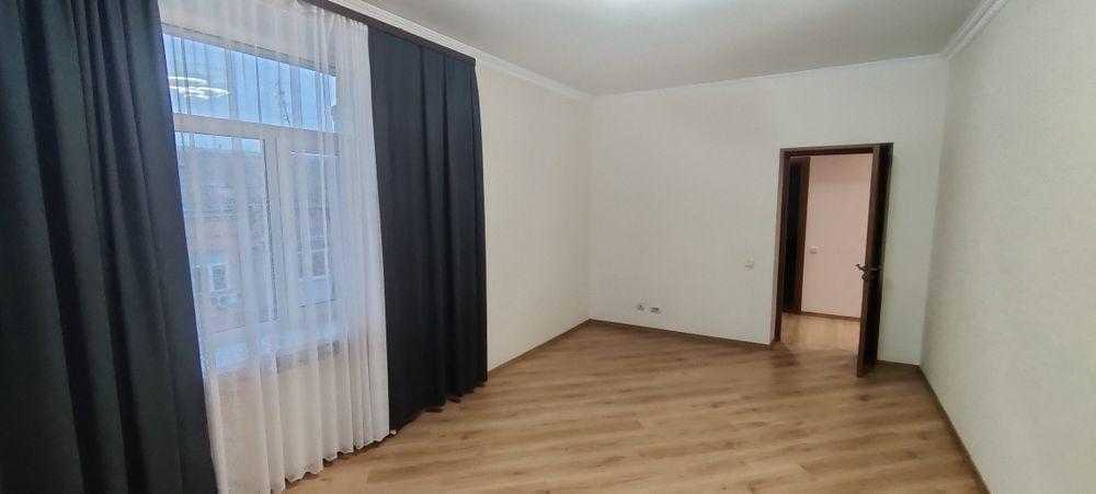 Продажа 2-комнатной квартиры 71.5 м², Краковская ул., 7