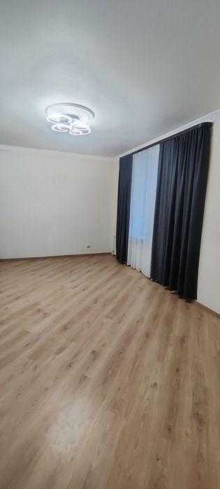 Продажа 2-комнатной квартиры 71.5 м², Краковская ул., 7