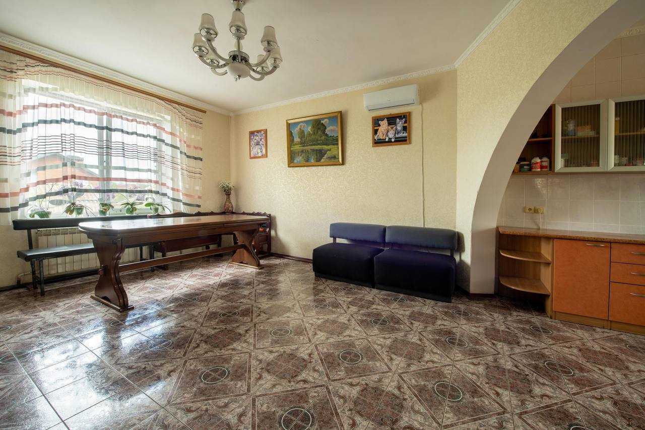 Продажа дома 200 м², Ромашковая ул., 76
