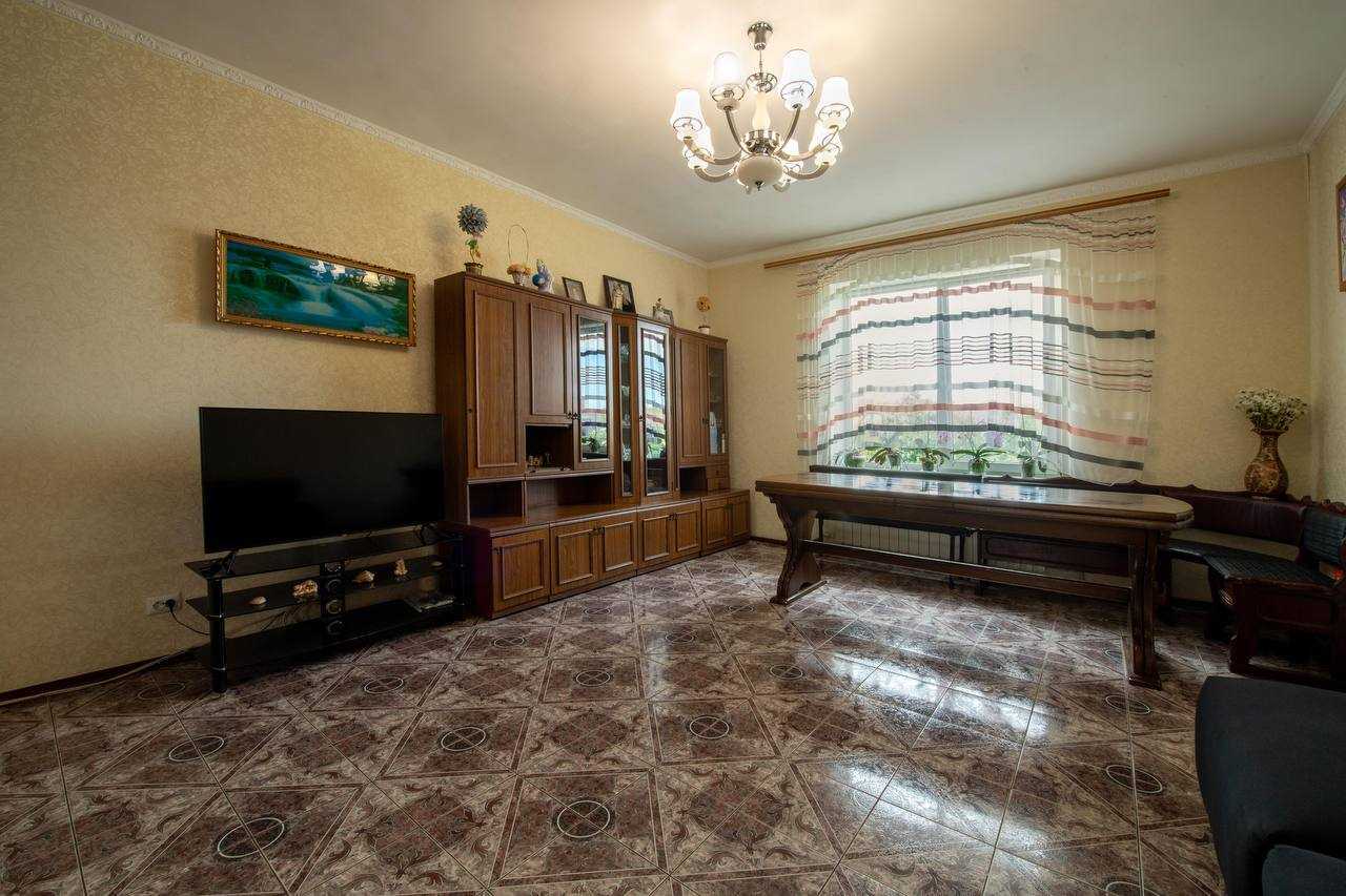 Продажа дома 200 м², Ромашковая ул., 76