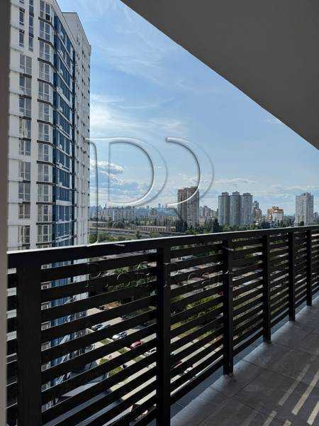 Продаж 1-кімнатної квартири 45 м², Канальна вул., 8Б
