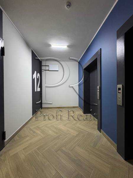 Продаж 1-кімнатної квартири 45 м², Канальна вул., 8Б
