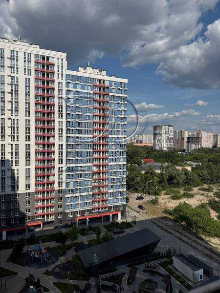 Продаж 1-кімнатної квартири 45 м², Канальна вул., 8Б