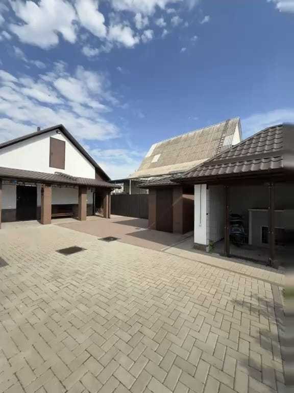 Продажа дома 130 м², Степана Бандеры ул.