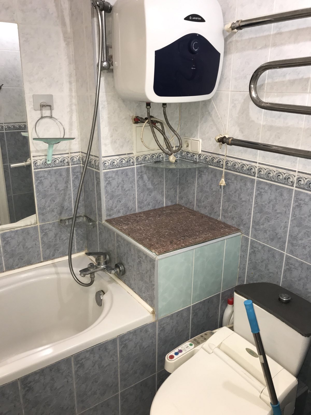 Оренда 3-кімнатної квартири 68 м², Амвросія Бучми вул., 8