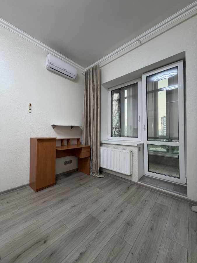 Аренда 1-комнатной квартиры 49.5 м², Академика Ефремова ул., 8а