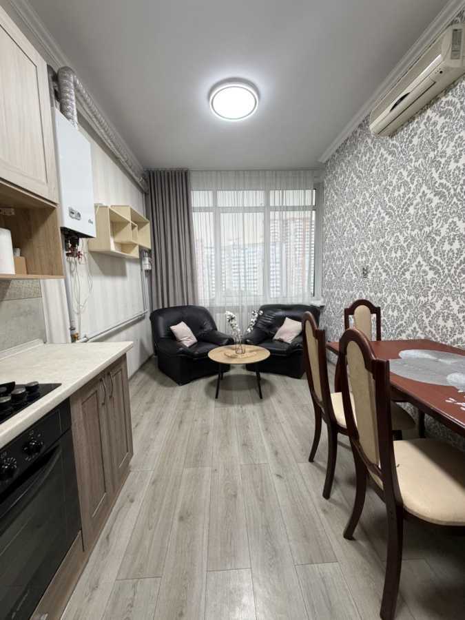 Аренда 1-комнатной квартиры 49.5 м², Академика Ефремова ул., 8а