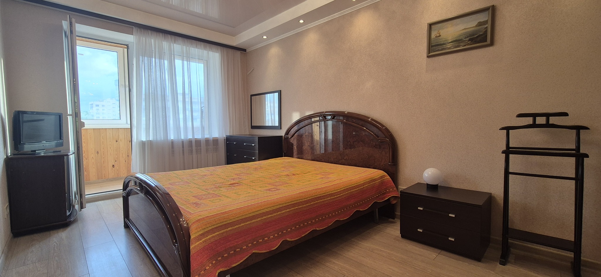 Аренда 3-комнатной квартиры 70 м², Кирилловская ул., 111