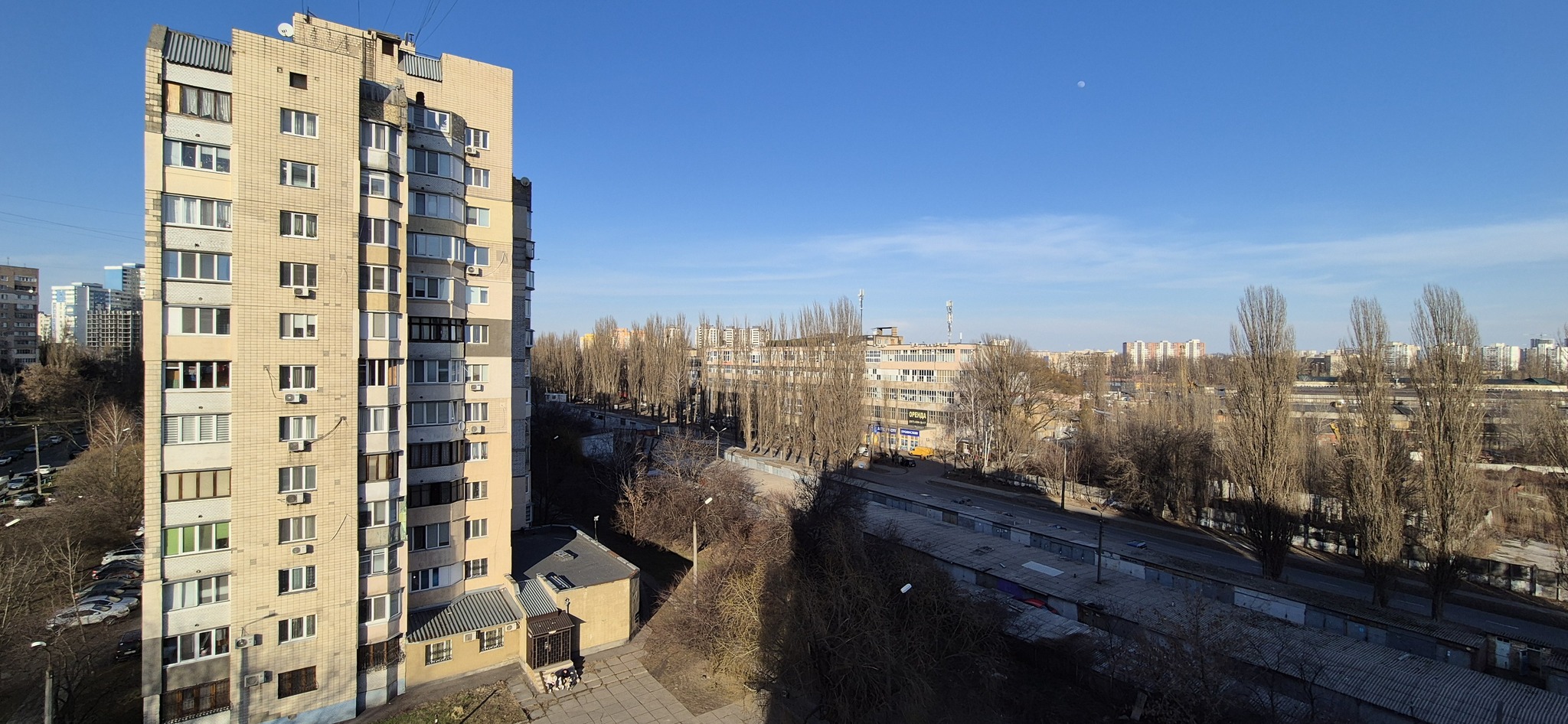 Аренда 3-комнатной квартиры 70 м², Академика Королева ул., 2А