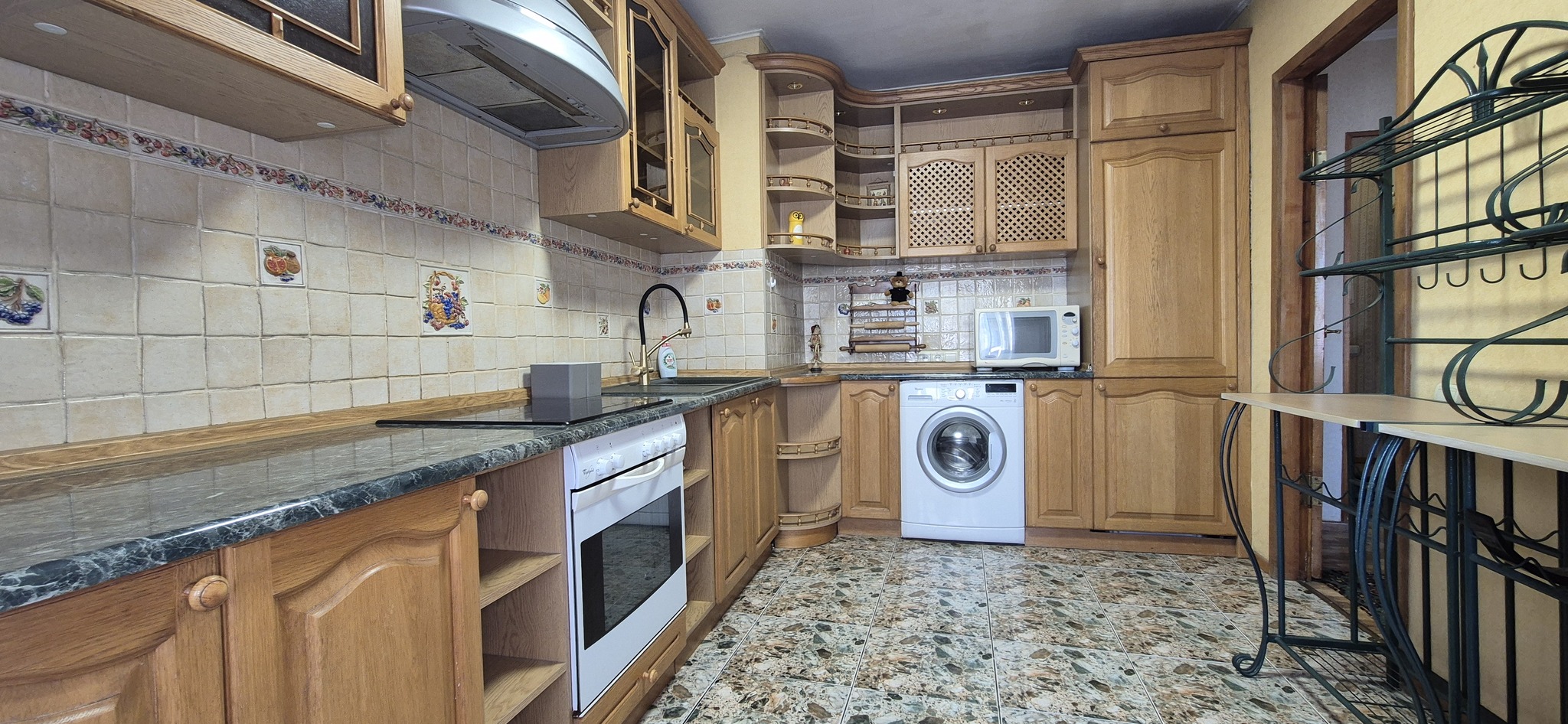 Аренда 3-комнатной квартиры 70 м², Академика Королева ул., 2А