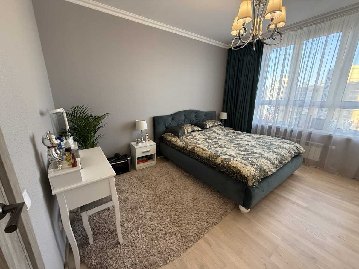 Продаж 1-кімнатної квартири 41 м², Михайла Донця вул., Драгоманова, 10
