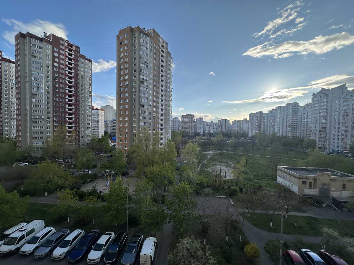 Аренда 2-комнатной квартиры 80 м², Петра Григоренко просп., 28
