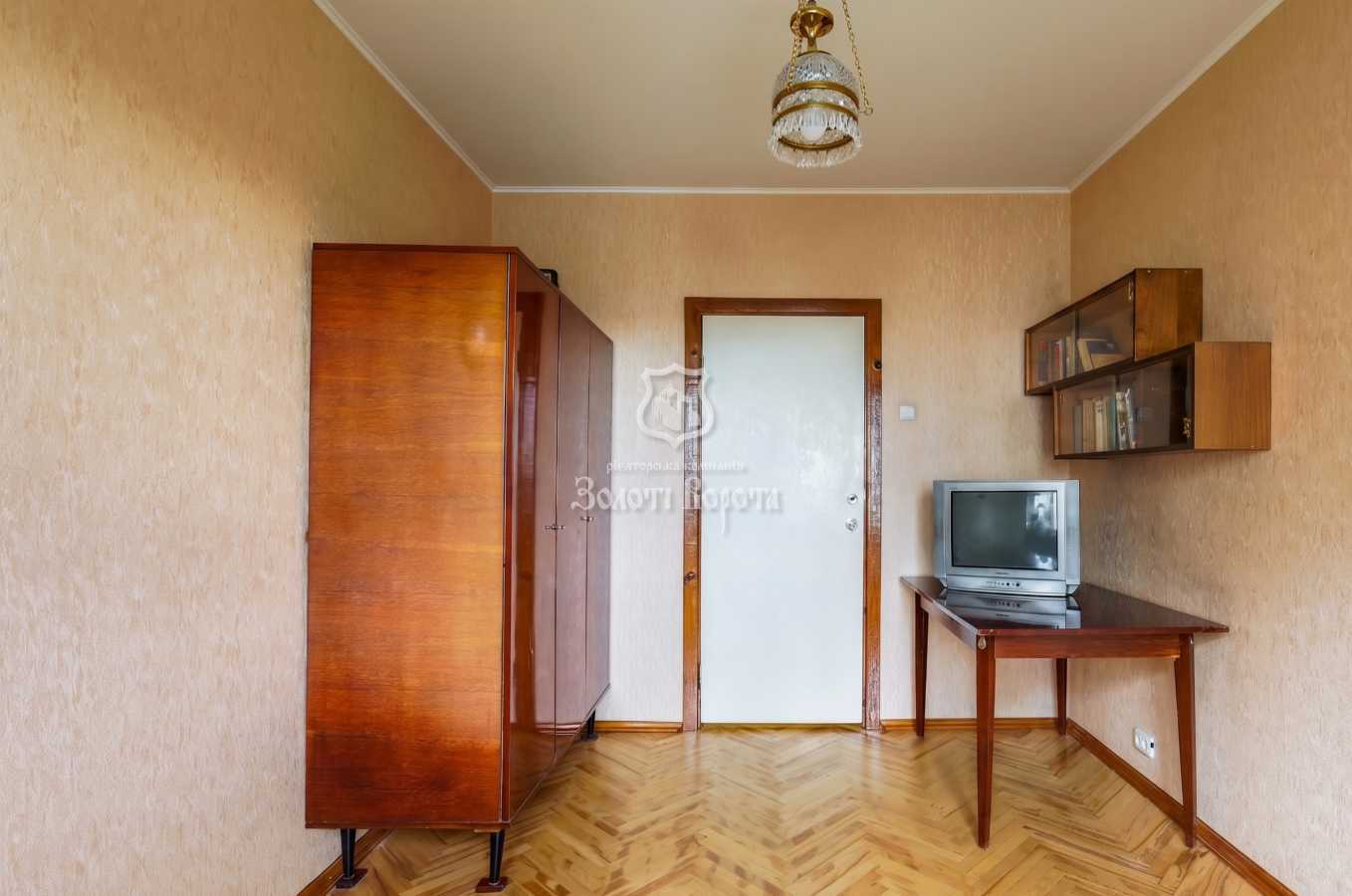Продаж 3-кімнатної квартири 74.5 м², Бориспільська вул., 28А
