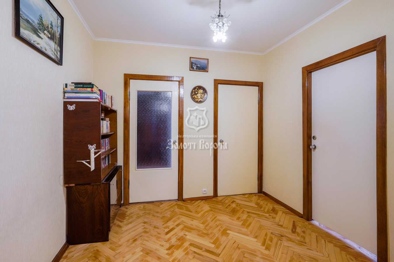 Продаж 3-кімнатної квартири 74.5 м², Бориспільська вул., 28А