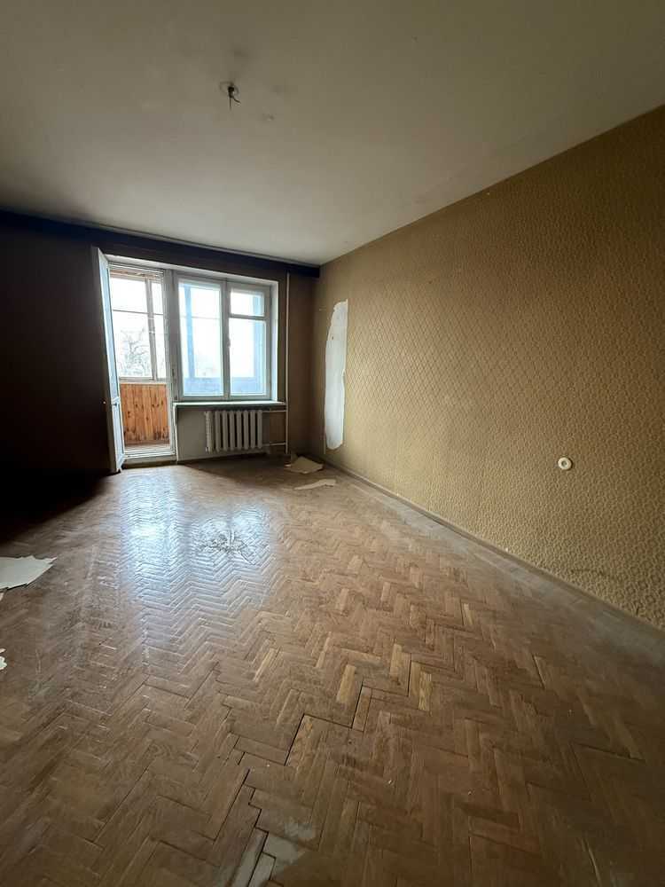 Продаж 3-кімнатної квартири 84 м², Тенистая вул., 10