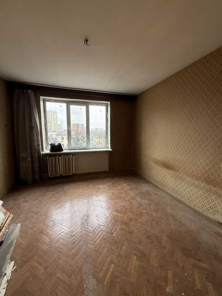 Продаж 3-кімнатної квартири 84 м², Тенистая вул., 10