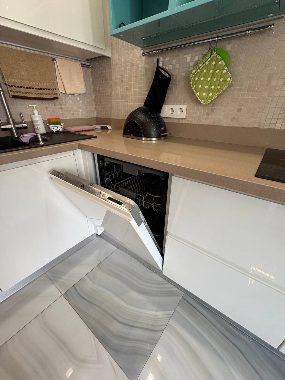Продажа 2-комнатной квартиры 60 м², Ломоносова ул., 36В