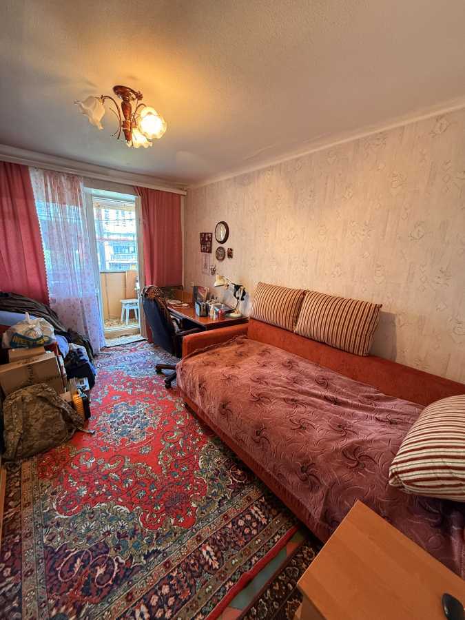 Продажа 2-комнатной квартиры 48 м², Осенняя ул., 3