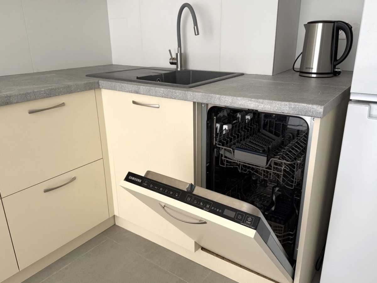 Оренда 1-кімнатної квартири 44 м², Народна вул., Ополчения, 11в
