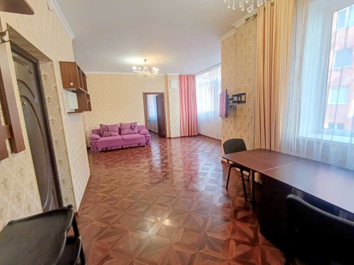 Оренда 1-кімнатної квартири 57 м², Книжный пров., 19/21