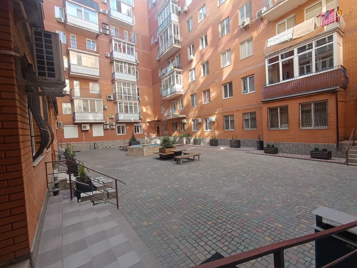 Оренда 1-кімнатної квартири 57 м², Книжный пров., 19/21