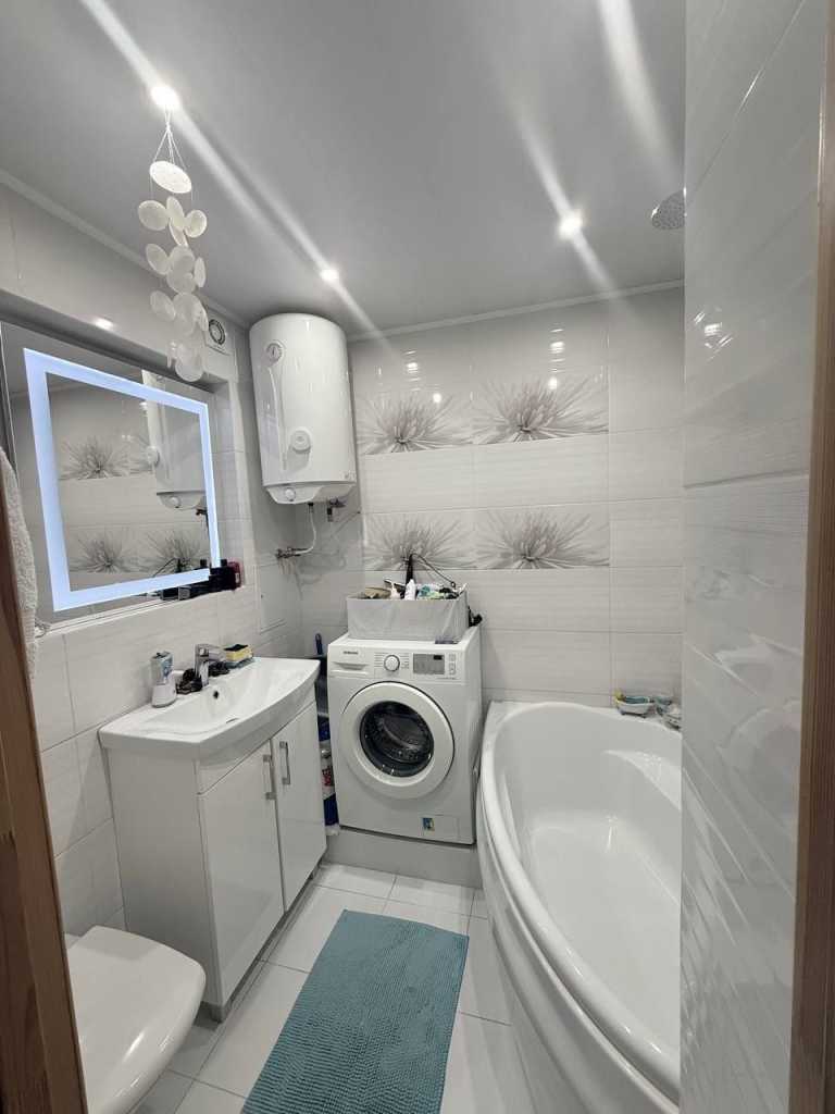 Продажа 2-комнатной квартиры 55 м², Гагарина просп., 118