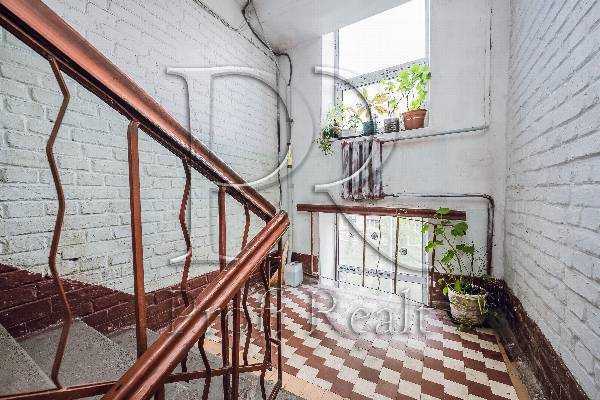 Продаж 2-кімнатної квартири 44 м², Чугуївський пров., 10