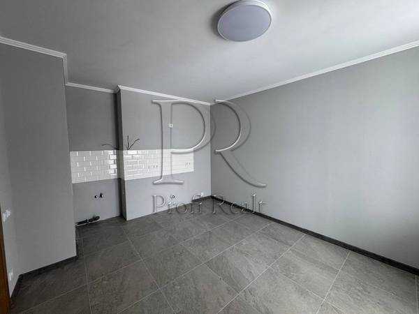 Продаж 1-кімнатної квартири 45 м², Канальна вул., 8Г