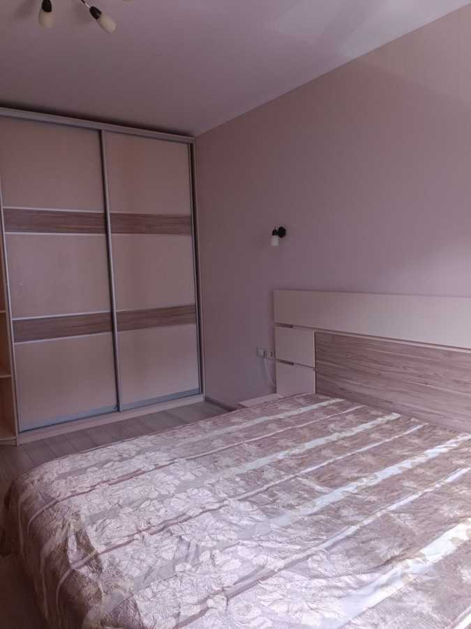 Оренда 2-кімнатної квартири 60 м², Фізкультурний пров., 25