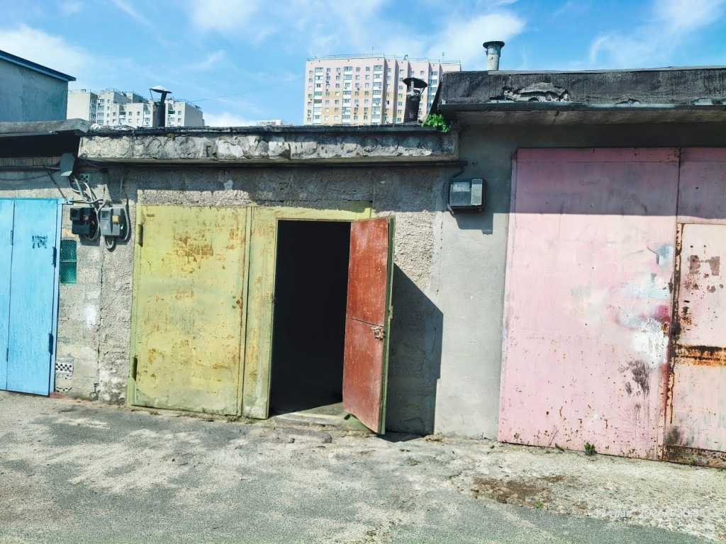 Продажа гаража 40 м², Николая Закревского ул., 93