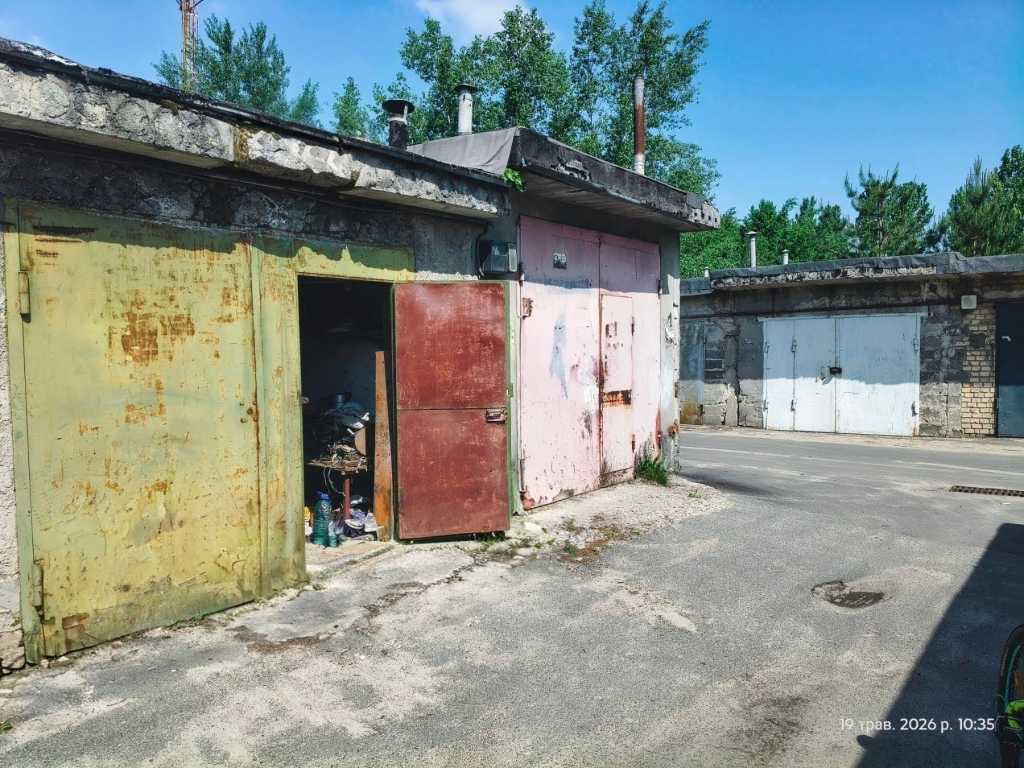 Продажа гаража 40 м², Николая Закревского ул., 93