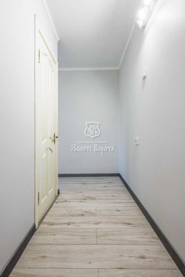 Продаж 1-кімнатної квартири 33 м², Академіка Стражеско вул., 3
