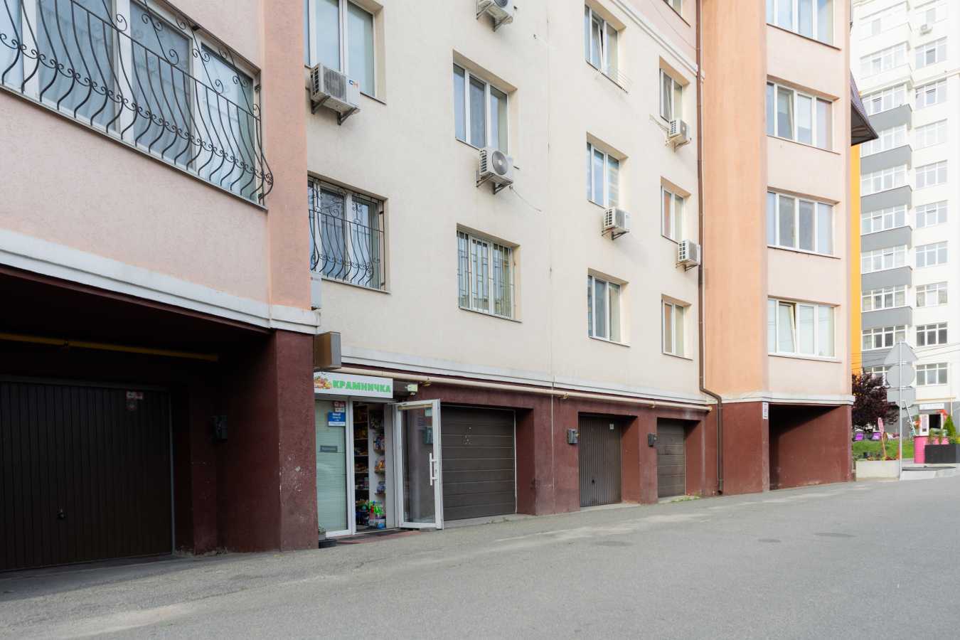 Продажа машиноместа 20 м², Боголюбова ул., 7