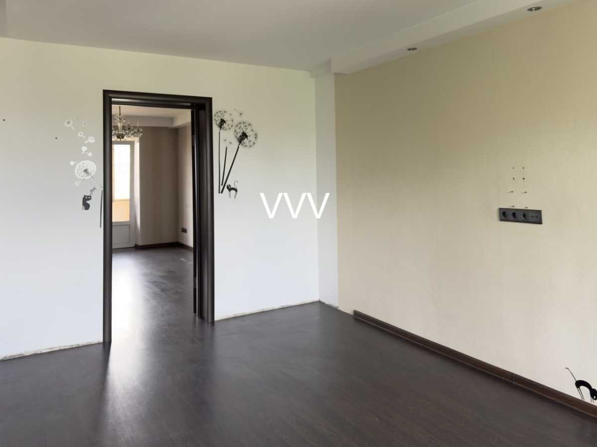 Продаж 3-кімнатної квартири 64.5 м², Івана Миколайчука вул., 19