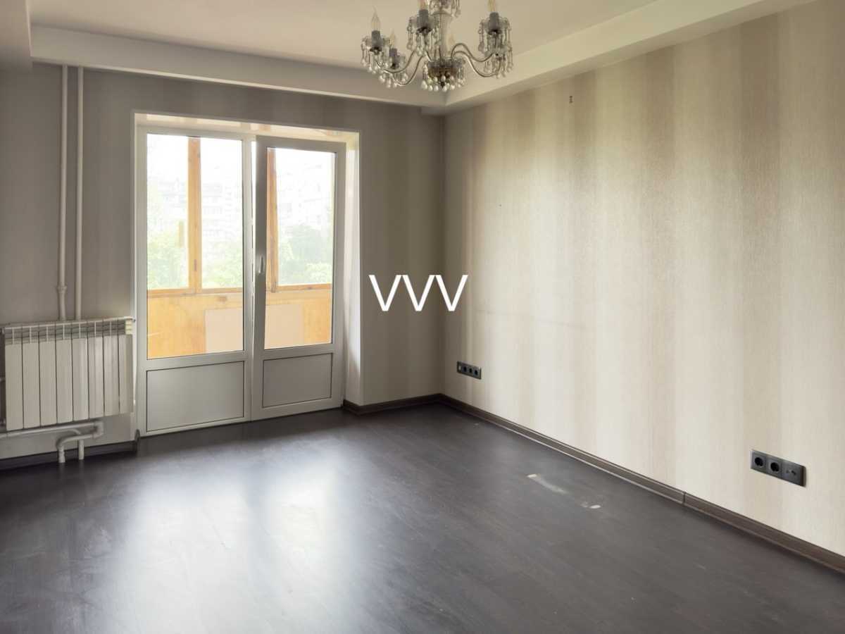 Продаж 3-кімнатної квартири 64.5 м², Івана Миколайчука вул., 19